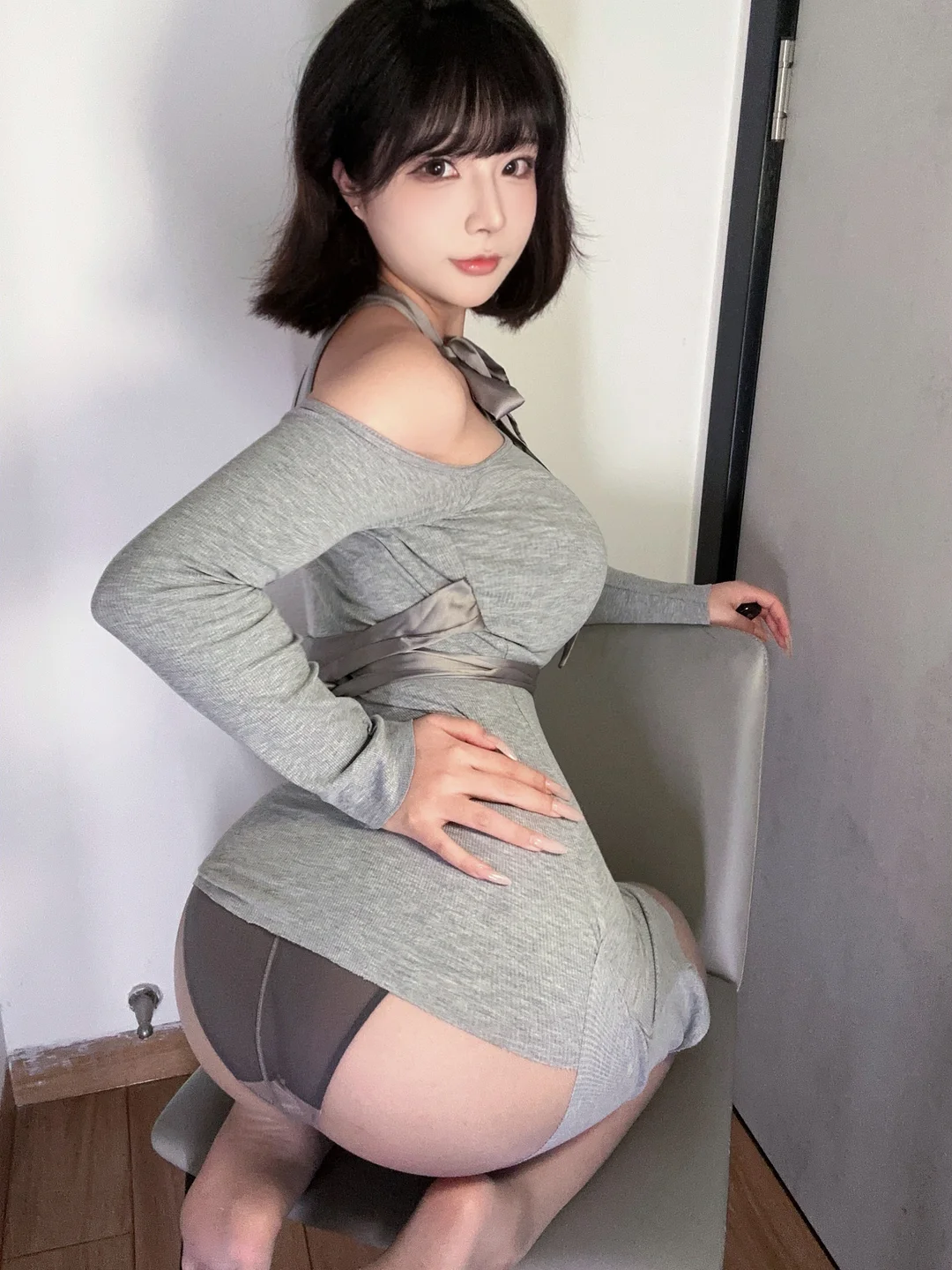 yuuhui玉汇_Patreon25年07月会员_邻家姐姐_47P,3V_417MB tg@simisebaisi 【丝足阁】041.webp